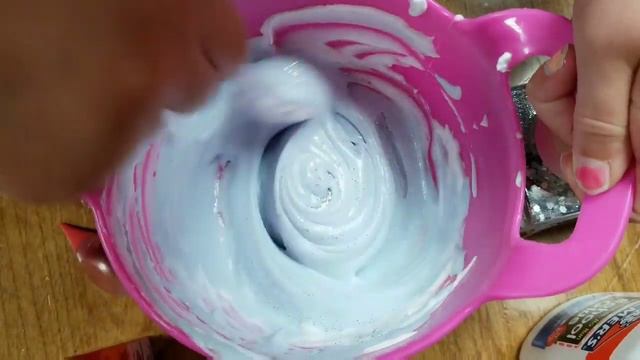 ДЕЛАЕМ СЛАЙМ ВВЕРХ ТОРМАШКАМИ. СЛАЙМ, КОТОРЫЙ ЕСТ БЛЕСТКИ! UPSIDE DOWN SLIME! смотреть онлайн