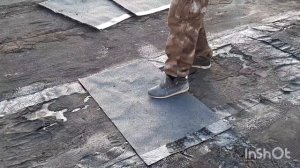 Латаем крышу гаража гидроизолом, пока нет дождей...