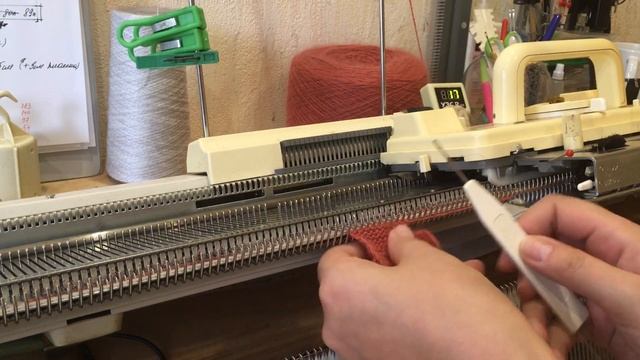 Цветок на вязальной машине/вяжем цветочек