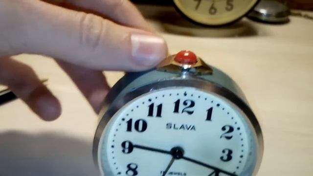 Будильник советский "Слава" смотреть онлайн