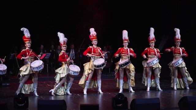 Шоу Барабанщиц "EMOTION" - Шоу программа 6 мин смотреть онлайн