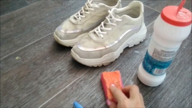 КАК ЧИСТИТЬ БЕЛЫЕ КРОССОВКИ / How to clean white sneakers смотреть онлайн