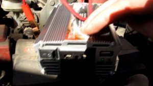 Розетка 220V в машину. Инвертор AVS "IN-600W"