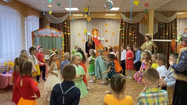 Праздник Осени 2021. Группа «Пчёлки» смотреть онлайн