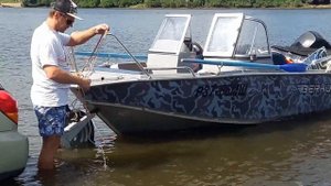 Прицеп МЗСА 81771Е без роликов и ворот / Спуск катера, лодки на воду