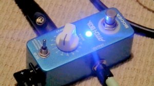 Mooer Pitch Box pitch shifter + chorus + harmonist guitar pedal