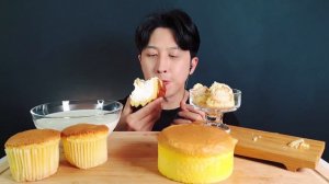 ASMR MUKBANG)카스테라 우유에 찍어 먹기/생크림 뿌려 먹기/빵/디저트/먹방/Castella/bread/dessert/EATING SHOW