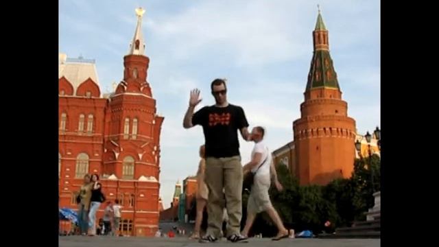 Poppin' Ru (MPA): Street popping improvisation July 2010