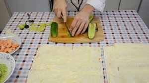 Закусочный рулет из лаваша. Рулеты из лаваша рецепты закуски на праздничный стол.