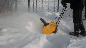 Снегоуборщик CHAMPION STE1650