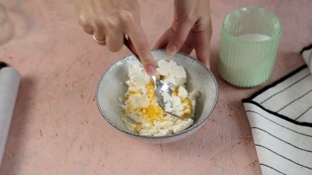 Ватрушки с творогом и посыпкой (Штройзель). Вкусное тесто для булочек. Рецепт посыпки для булочек.