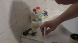 ПЕРВЫЙ РАЗ ЗАДЕЛЫВАЮ ШОВ МЕЖДУ ВАННОЙ И ПЛИТКОЙ.КЛЕЮ БОРДЮРНУЮ ЛЕНТУ.ДЕЛЮСЬ ЧТО ПОЛУЧИЛОСЬ.