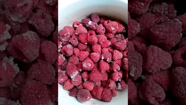 Секретик, как заморозить малину, чтобы она не потекла при разморозке.