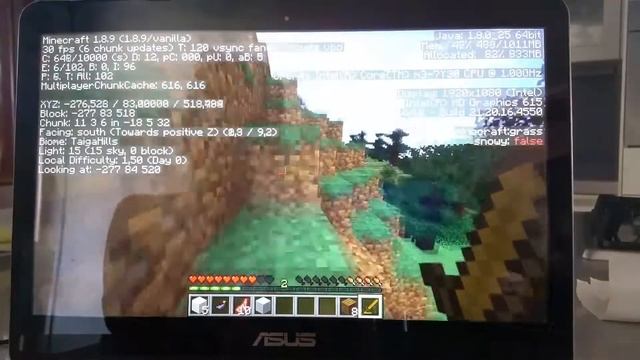 Playing Minecraft on Intel Core m3-7y30 HD615 Asus ux360 смотреть онлайн