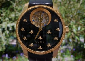 QUAND UNE DOUZAINE D'ABEILLES DANSENT SUR LE CADRAN (G-Timeless Dancing Bees Tourbillon) @GUCCI