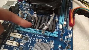 Ремонт материнской платы Gigabyte GA-780T-D3L Не загружается Нет изображения