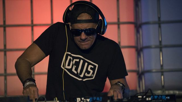 #067 Dj Jean at 538 Dance Department 09-01-1999 смотреть онлайн