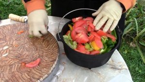 Вкусная свинина в казане на углях да еще и в MEGAGRULLE. Чо ПОХАВАТЬ. #чопохавать