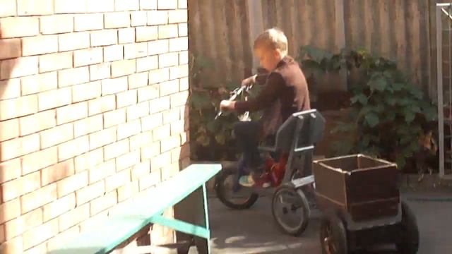 09 Электротележка тягач для любого велосипеда смотреть онлайн