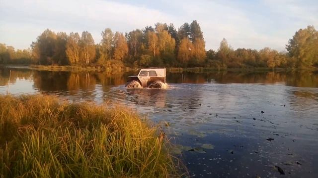 Вездеход Gala на воде смотреть онлайн