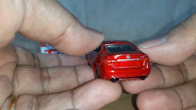 Unboxing the Tomica Nissan Skyline 2020 No. 76