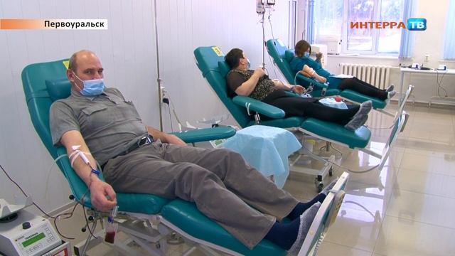 Станция переливания крови приглашает доноров смотреть онлайн