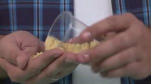 Как отмыть краску с рук - советы от "Школы Ремонта"