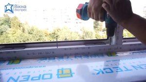 Установка окна Rehau