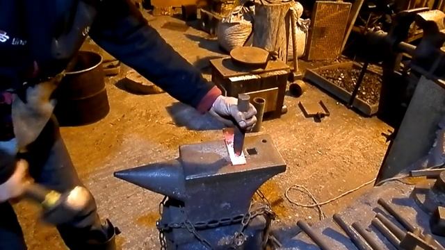 декоративная заклепка смотреть онлайн