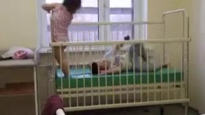 Тихий час в больнице)))) бедная бабушка ?