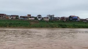 Поездка по реке Меконг на лодке в Лаос