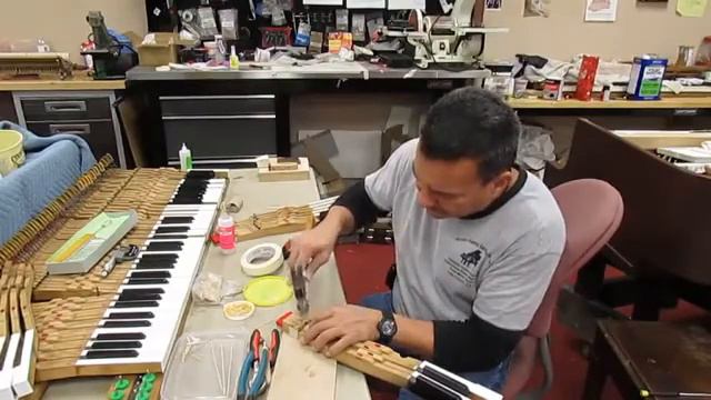 Piano Technology Tecnología del Piano ;Preparando los nuevos balancines o wippens univers смотреть онлайн