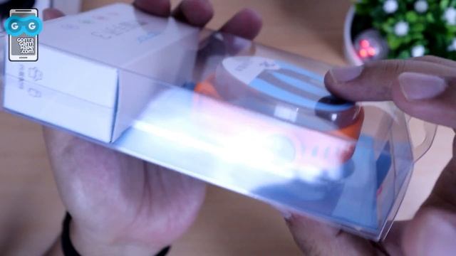 Unboxing (Xiaomi) Huami Amazfit (COR) Heartrate vs Huawei (Honor) Band 3 смотреть онлайн