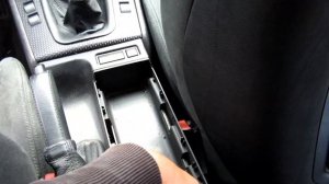 How to remove Bmw E46 central console