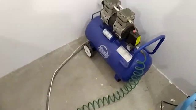 Про помещение для котла на отработанном масле и ещё... смотреть онлайн