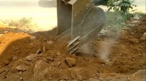 Экскаватор SANY SY 215C-8 в работе