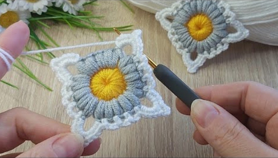 Вяжем квадратный мотив крючком?? #вязание #мотивкрючком