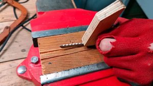 Мало кто знает об этом гениальном использовании сломанных пил от лобзика!