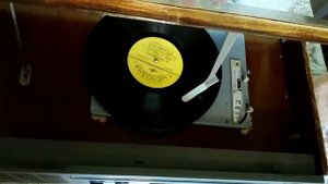 Проигрыватель винила Рекорд 352, ламповый звук