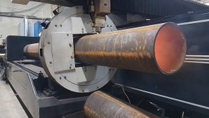 Лазерная резка трубы 219х8 Ст20 ( качество реза в конце видео)