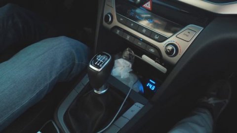 ГРОМКИЙ и красивый АВТОМОБИЛЬ в Челябинске! Sparta SM204 и MTX RTX128! Акустика в Hyundai Elantra!