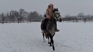Неопытная наездница,но всё исправимо.Лошади