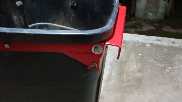 ПЕРЕДЕЛКА МУСОРНОГО Контейнера, garbage container, repair смотреть онлайн