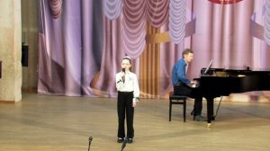 "Паруса" 
муз. С.Ведерникова, сл. Ю.Богачёва