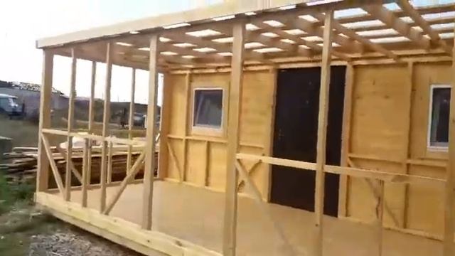 Модульный дом с верандой пригодный для зимнего проживания. смотреть онлайн