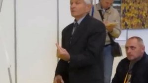 Малыхин В.Е. Апимондия 2013 г.Киев. Тема изоляция матки.