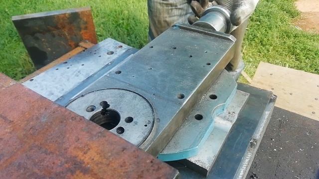 Вертикальный фрезерный станок, по металлу.