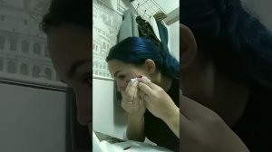 Пирсинг антибровь самой себе