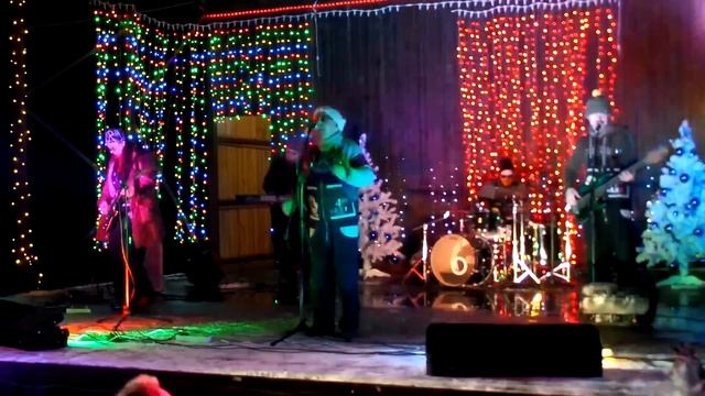 Новый год и Белка (Манго Манго) смотреть онлайн