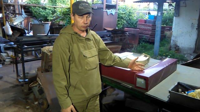 Установка вентиляционных труб на стену